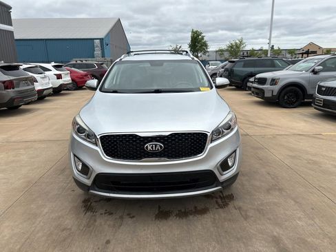 Used 2018 Kia Sorento EX FWD image 5