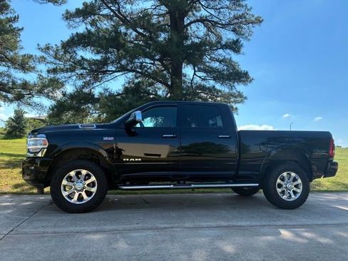 Used 2022 RAM 2500 Laramie AWD/4WD image 8