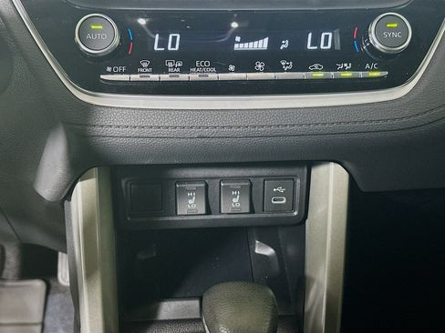 Certified 2024 Toyota Corolla Cross XLE w/ Convenience Package FWD image 23