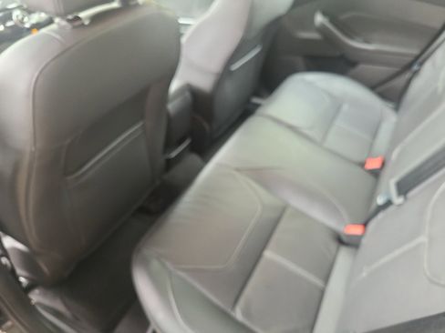 Used 2015 Ford Focus Titanium FWD image 30