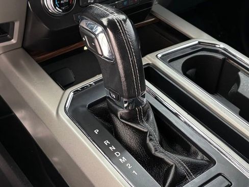 Used 2015 Ford F150 Lariat w/ Equipment Group 502A Luxury AWD/4WD image 41