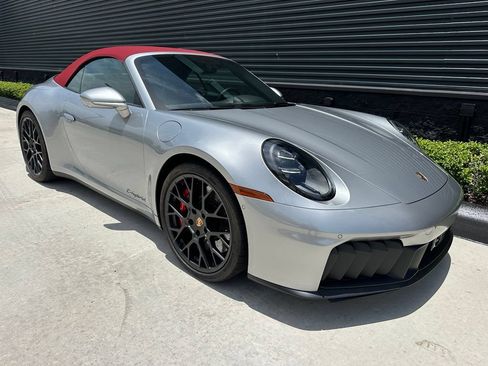 Certified 2025 Porsche 911 Carrera 4 GTS AWD/4WD image 15