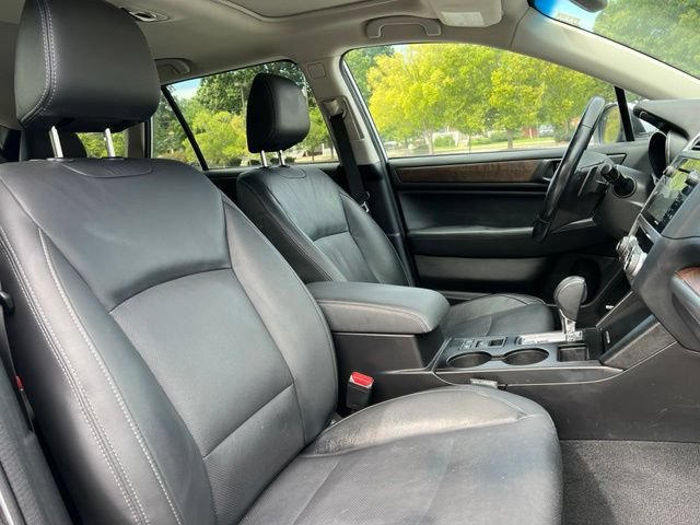Used 2016 Subaru Outback 3.6R Limited AWD/4WD image 22
