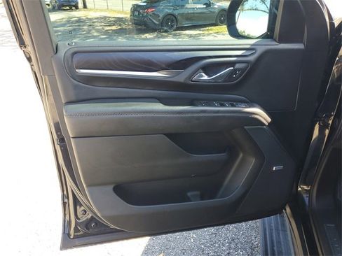 Used 2021 GMC Yukon Denali w/ LPO, Illumination Package image 10