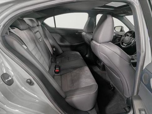 Used 2022 Lexus IS 500 image 22