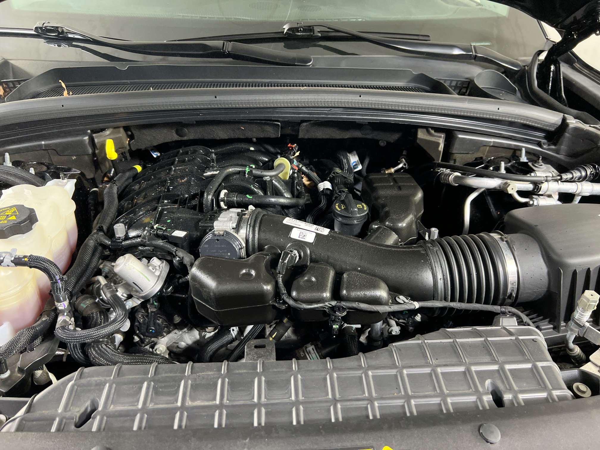 Used 2023 Jeep Grand Cherokee Limited AWD/4WD image 28