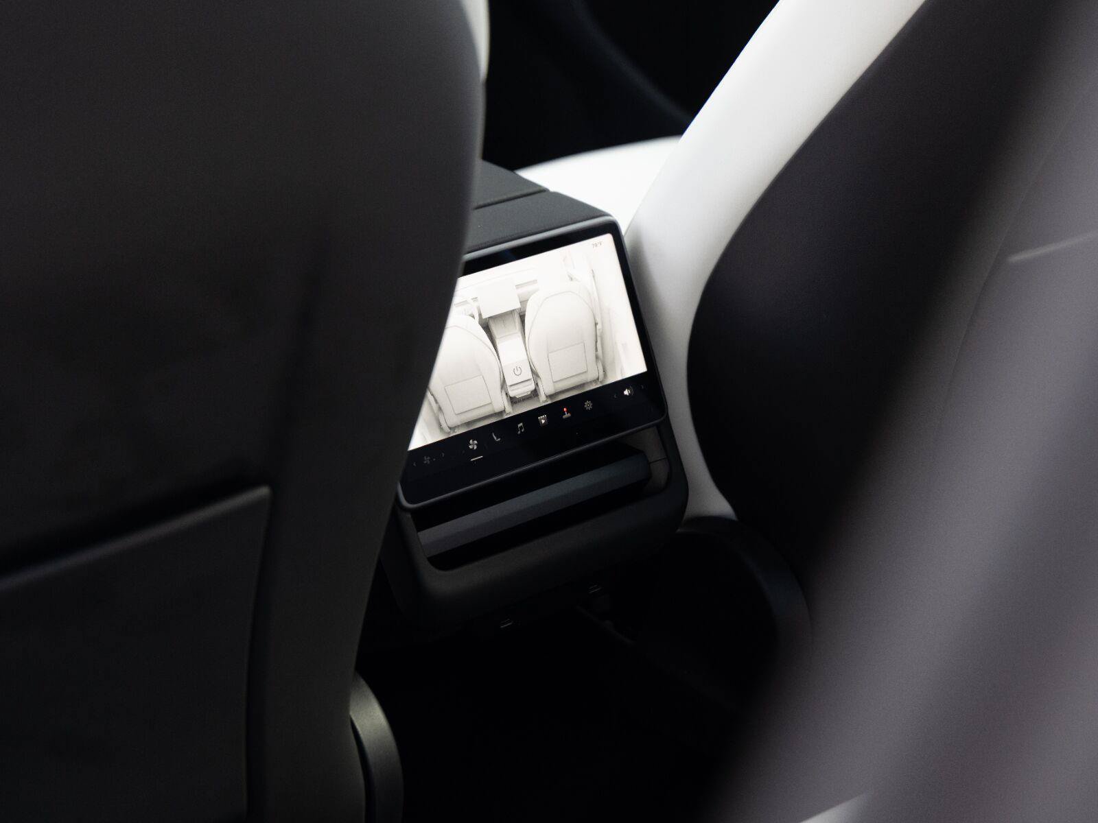 Used 2026 Tesla Model Y AWD image 14
