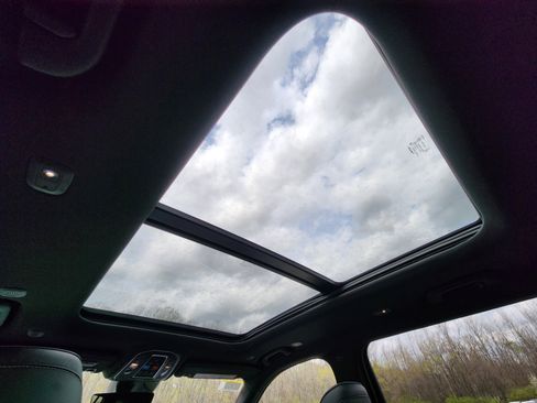 New 2025 Jeep Grand Cherokee L Overland image 8