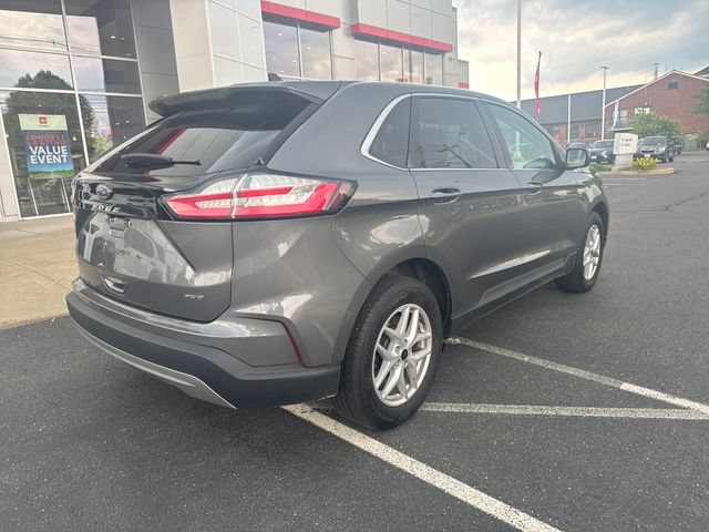 Used 2024 Ford Edge SEL AWD/4WD image 3