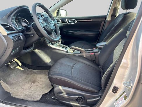 Used 2017 Nissan Sentra SV image 6