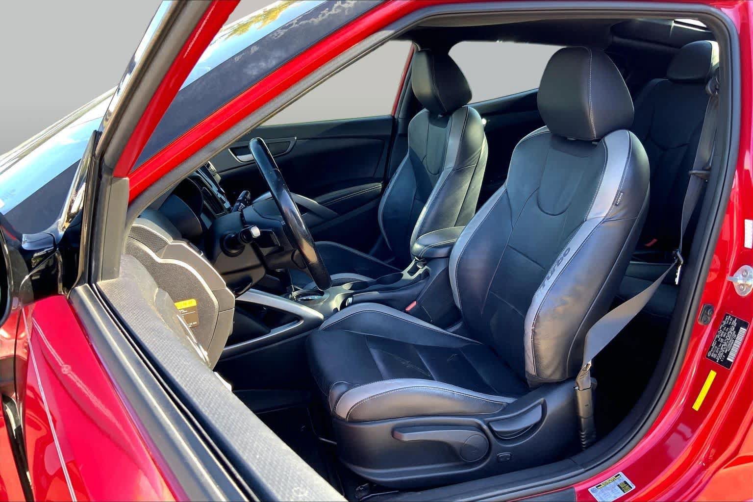 Used 2017 Hyundai Veloster Turbo w/ Tech Package 02 FWD image 8