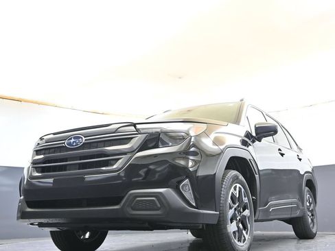 Used 2026 Subaru Forester Premium AWD/4WD image 29