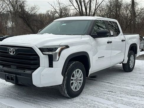 New 2026 Toyota Tundra SR5 image 3