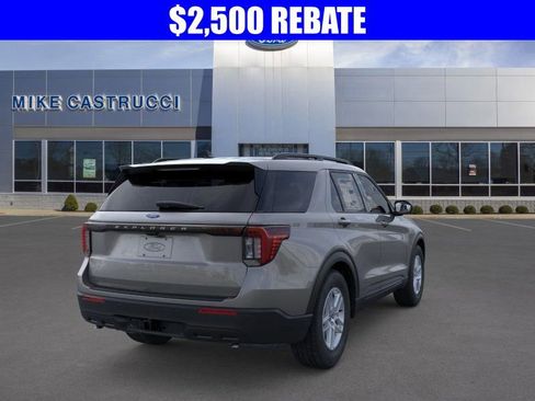 New 2026 Ford Explorer Active image 8