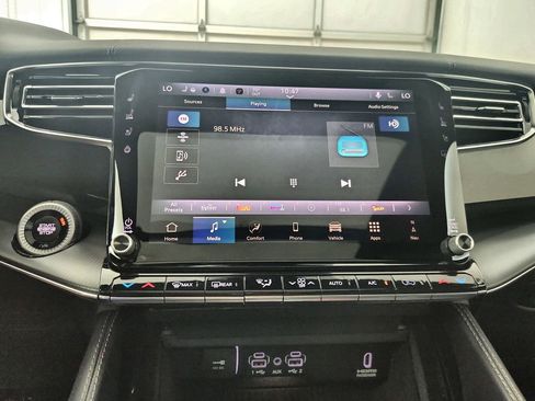 New 2026 Jeep Grand Wagoneer L Summit AWD/4WD image 23