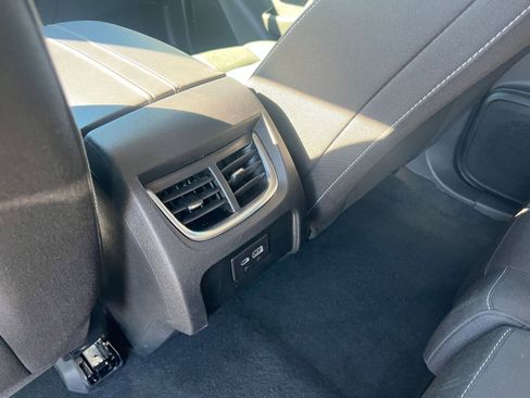 Used 2025 Chevrolet Blazer LT image 23