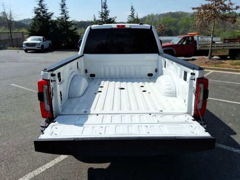 Used 2024 Ford F250 Limited w/ FX4 Off-Road Package image 16