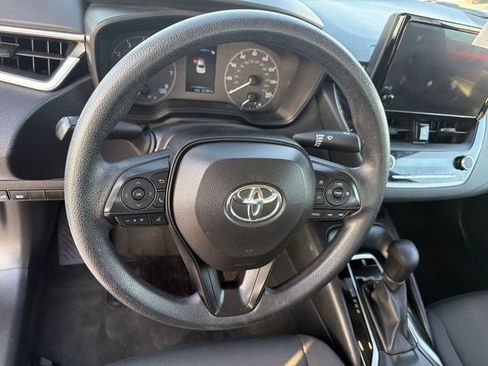 Used 2023 Toyota Corolla LE FWD image 15