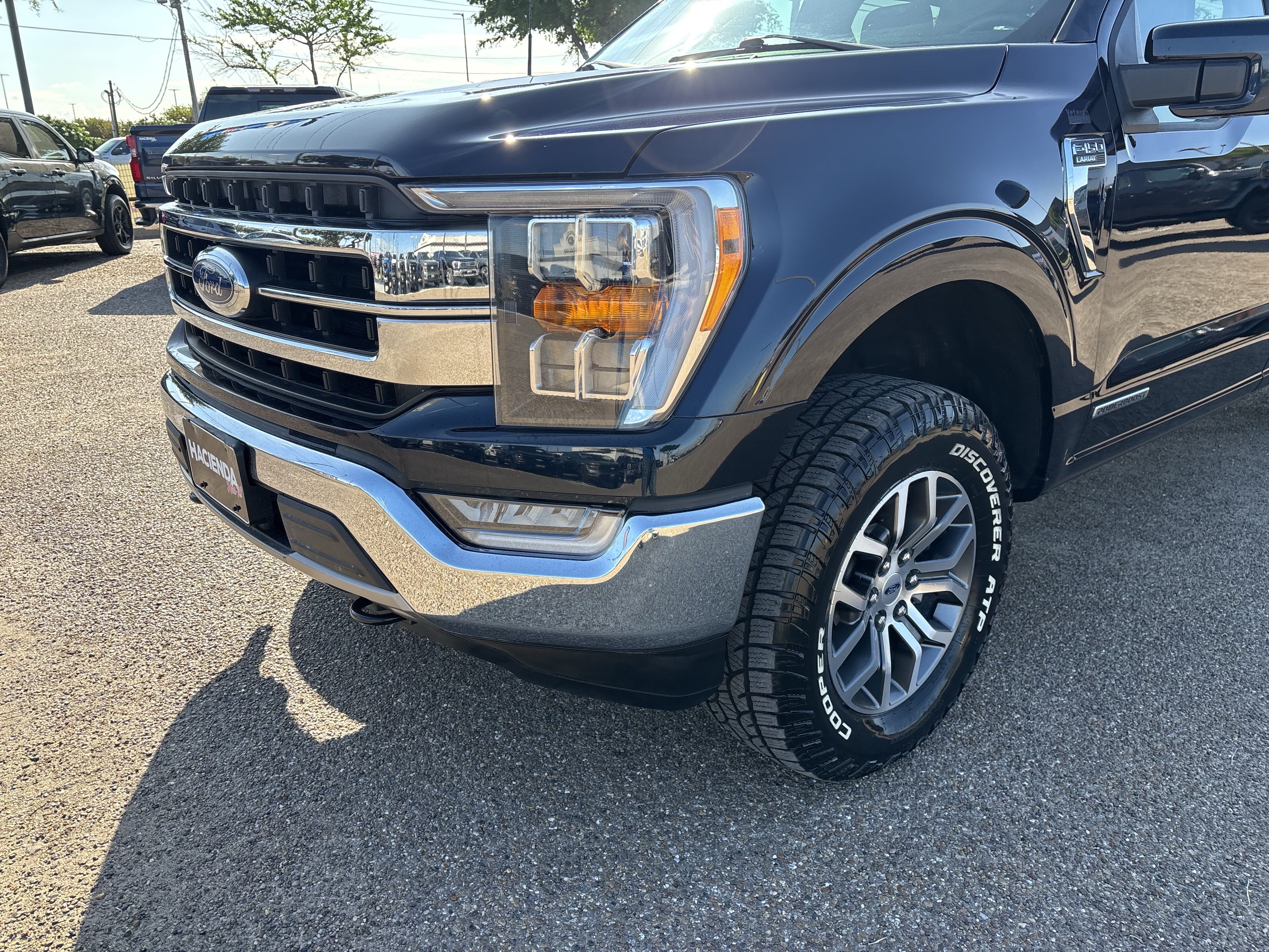 Used 2021 Ford F150 Lariat w/ Equipment Group 501A Mid AWD/4WD image 8