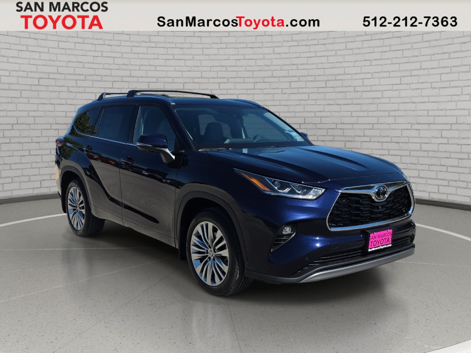 New 2026 Toyota Highlander Platinum AWD/4WD image 3