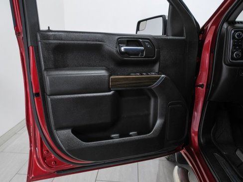 Used 2019 Chevrolet Silverado 1500 LT image 39