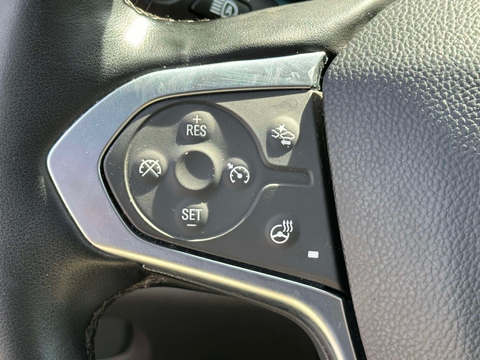 Certified 2024 Chevrolet Traverse RS AWD/4WD image 22