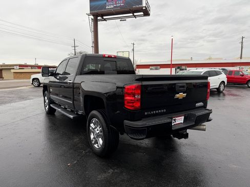 Used 2015 Chevrolet Silverado 2500 High Country w/ Duramax Plus Package image 4