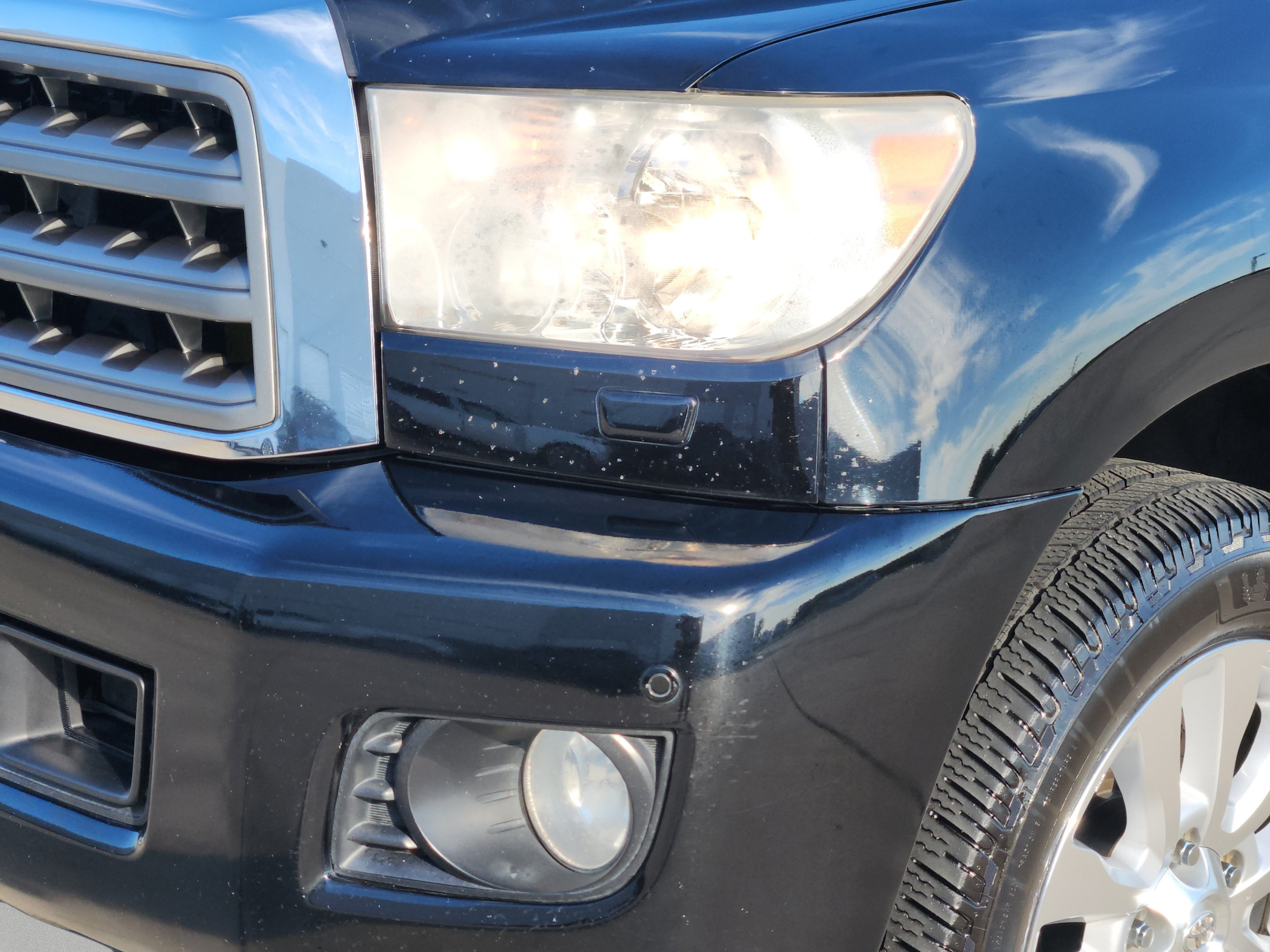 Used 2014 Toyota Sequoia Platinum RWD image 32