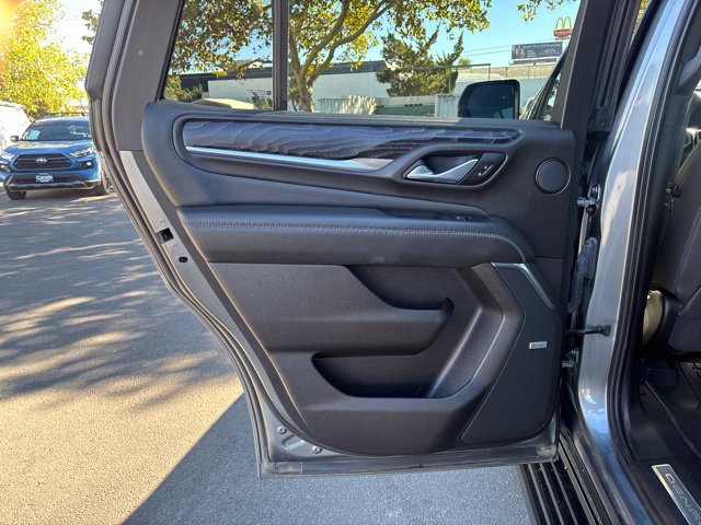 Used 2021 GMC Yukon Denali w/ Denali Ultimate Package AWD/4WD image 32