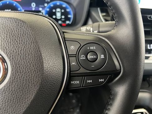 Used 2026 Toyota Corolla SE w/ SE Package FWD image 40