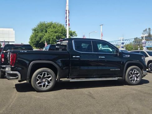 New 2026 GMC Sierra 1500 SLT w/ SLT Premium Plus Package AWD/4WD image 3