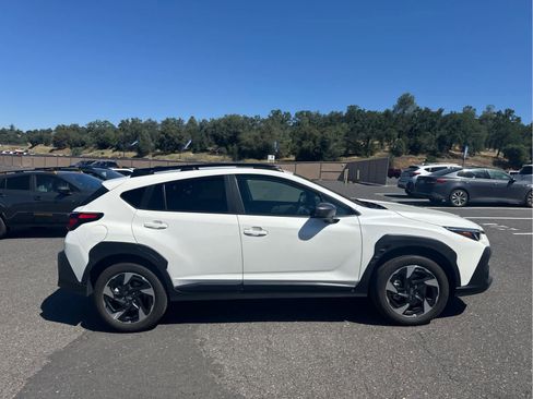 Used 2024 Subaru Crosstrek 2.5i Limited w/ Crosstrek Mirror Package AWD/4WD image 4