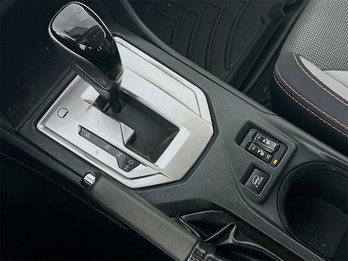 Used 2019 Subaru Crosstrek 2.0i Premium w/ Popular Package #2 image 16