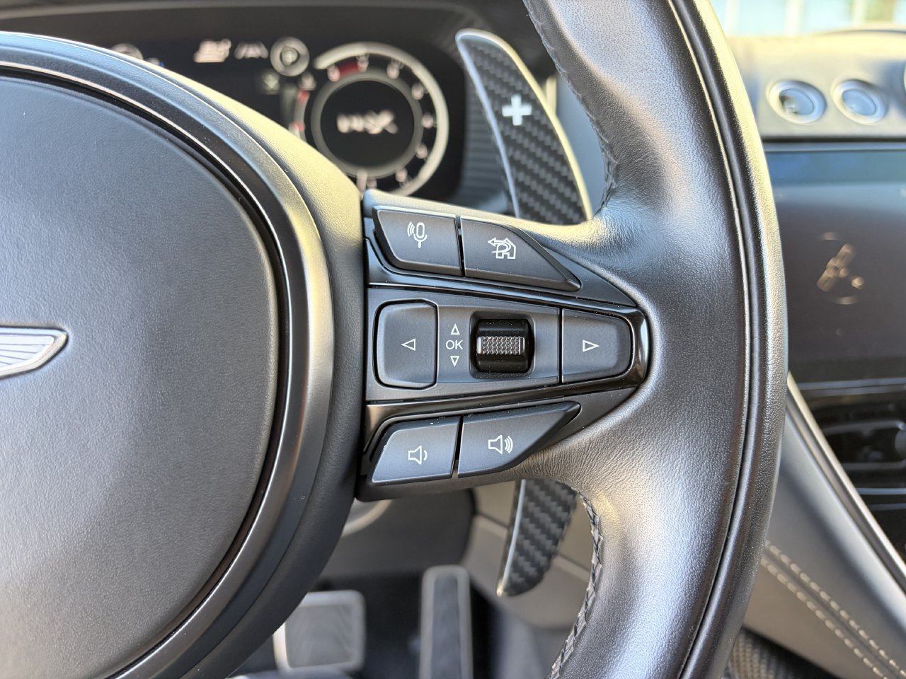 Used 2023 Aston Martin DBX 707 AWD/4WD image 22