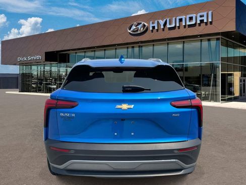 Used 2024 Chevrolet Blazer EV LT image 5
