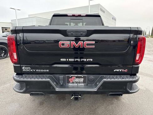 Used 2021 GMC Sierra 1500 AT4 w/ AT4 Premium Package image 4