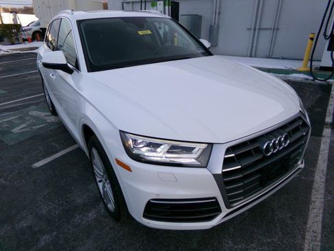 Used 2018 Audi Q5 2.0T Premium Plus image 2