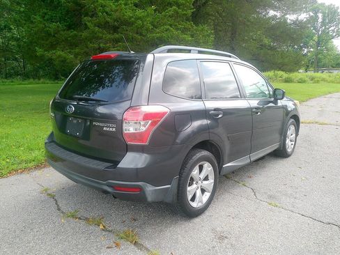 Used 2015 Subaru Forester 2.5i Premium w/ All-Weather Package AWD/4WD image 6