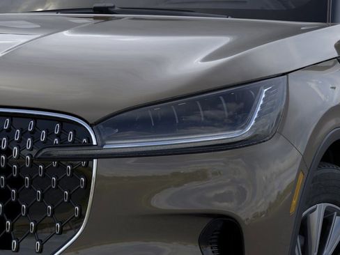 New 2025 Lincoln Aviator AWD w/ Equipment Group 101A image 18