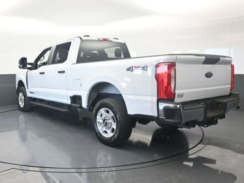 Used 2025 Ford F250 XLT image 4