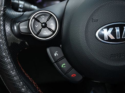 Used 2018 Kia Soul ! FWD image 28