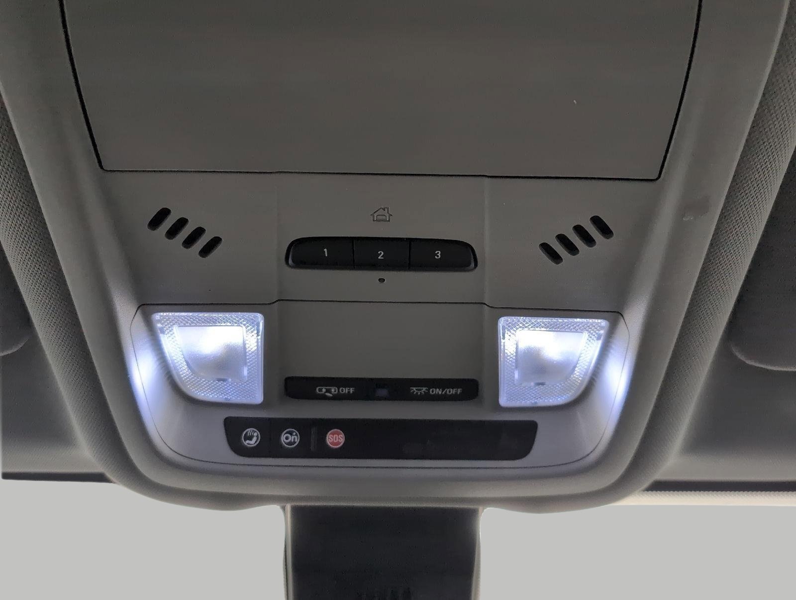 Used 2021 GMC Terrain SLT w/ Infotainment Package II AWD/4WD image 18