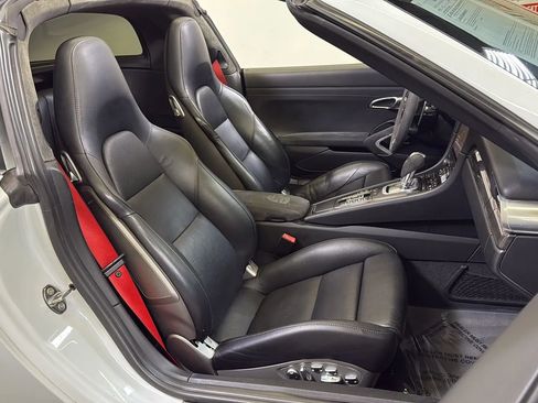 Used 2019 Porsche 911 Targa 4 GTS image 25