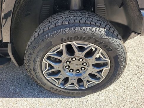 New 2026 GMC Hummer EV SUV image 18