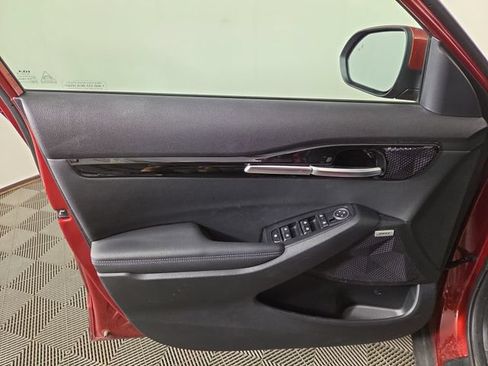 Certified 2024 Kia Seltos SX AWD/4WD image 28