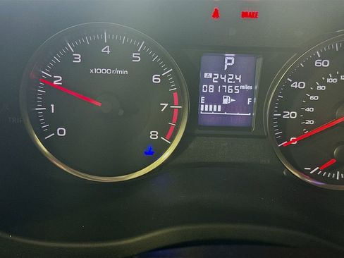 Used 2017 Subaru Crosstrek 2.0i Premium image 16