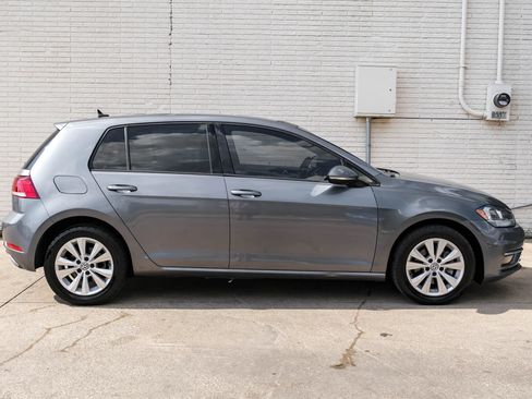 Used 2019 Volkswagen Golf SE FWD image 7