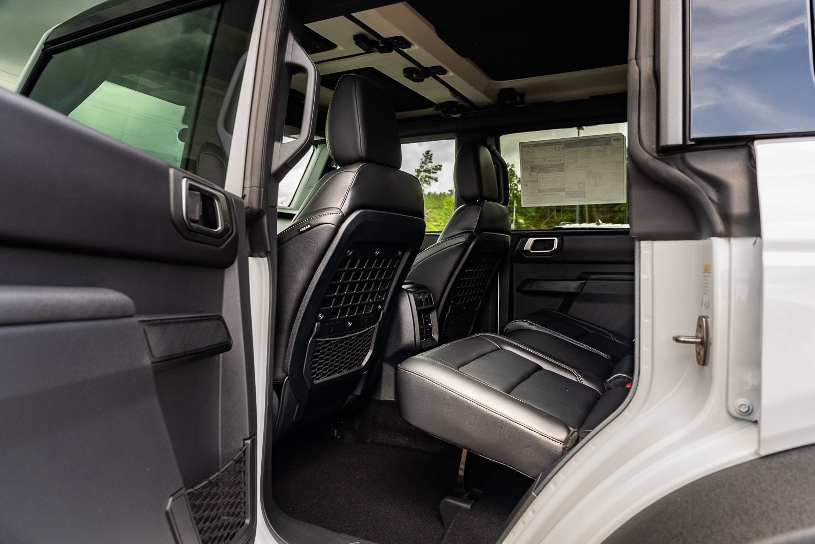 New 2026 Ford Bronco Badlands AWD/4WD image 14