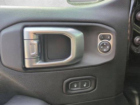 Used 2020 Jeep Gladiator Overland w/ Popular Equipment Package image 10