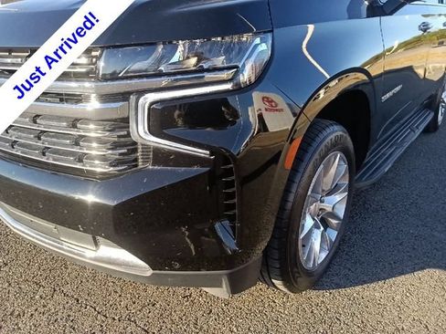 Used 2024 Chevrolet Suburban Premier RWD image 9